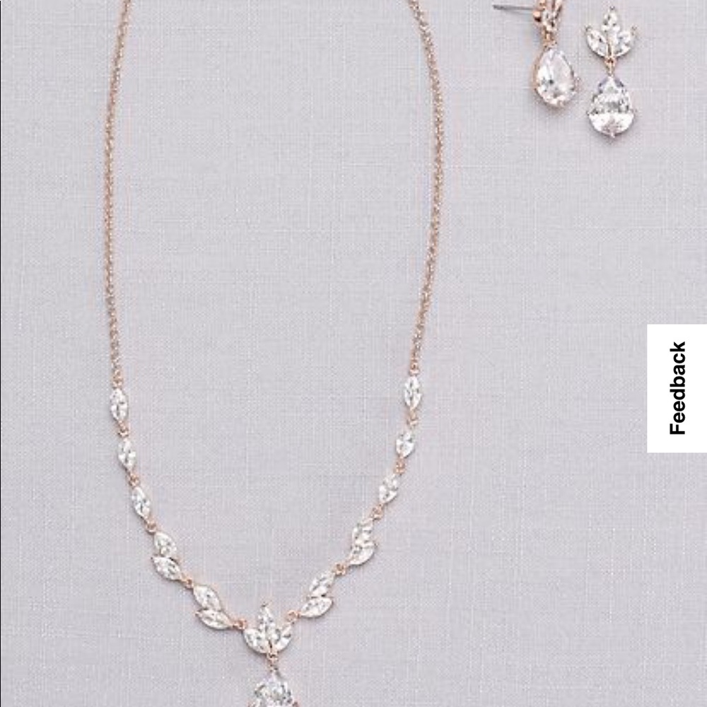 Rose gold earring and necklace set - Picture 2 of 2